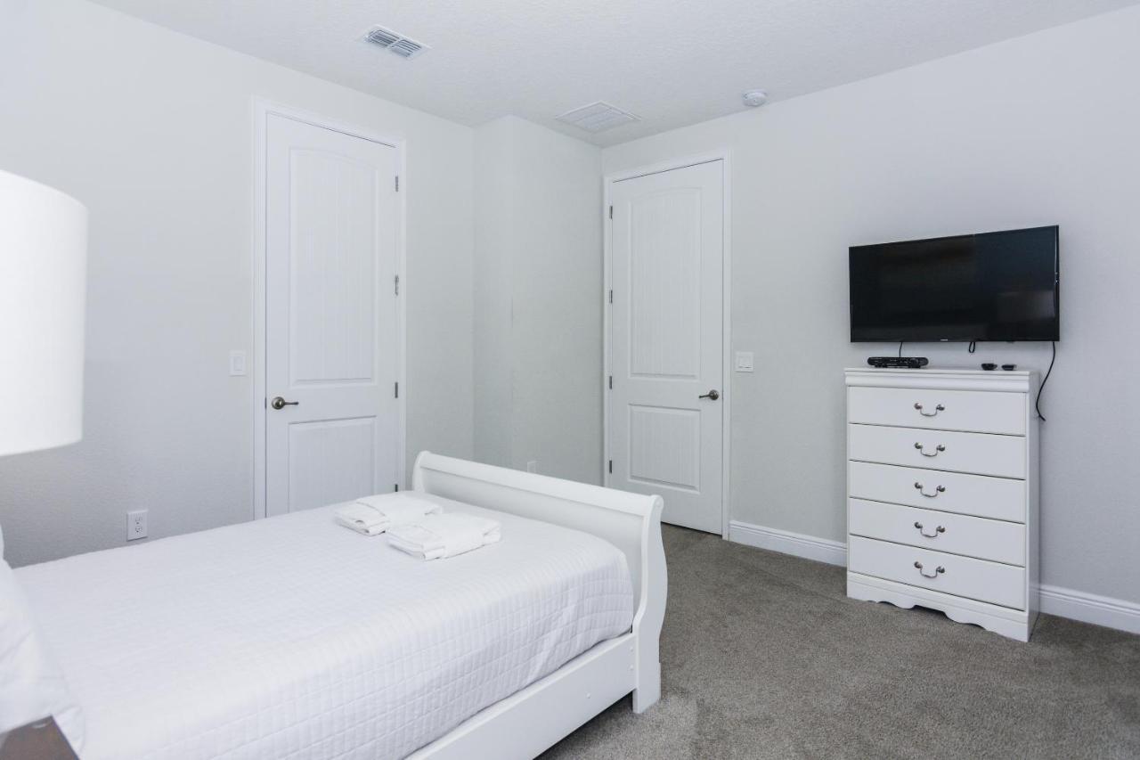 Amazing Five Bedrooms House With Private Pool At Encore Resort 7711 Four Corners Exterior photo